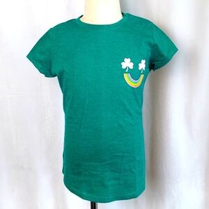 Cat & Jack St. Patrick's Day shirt shamrock rainbow T shirt - green - M (7/8)